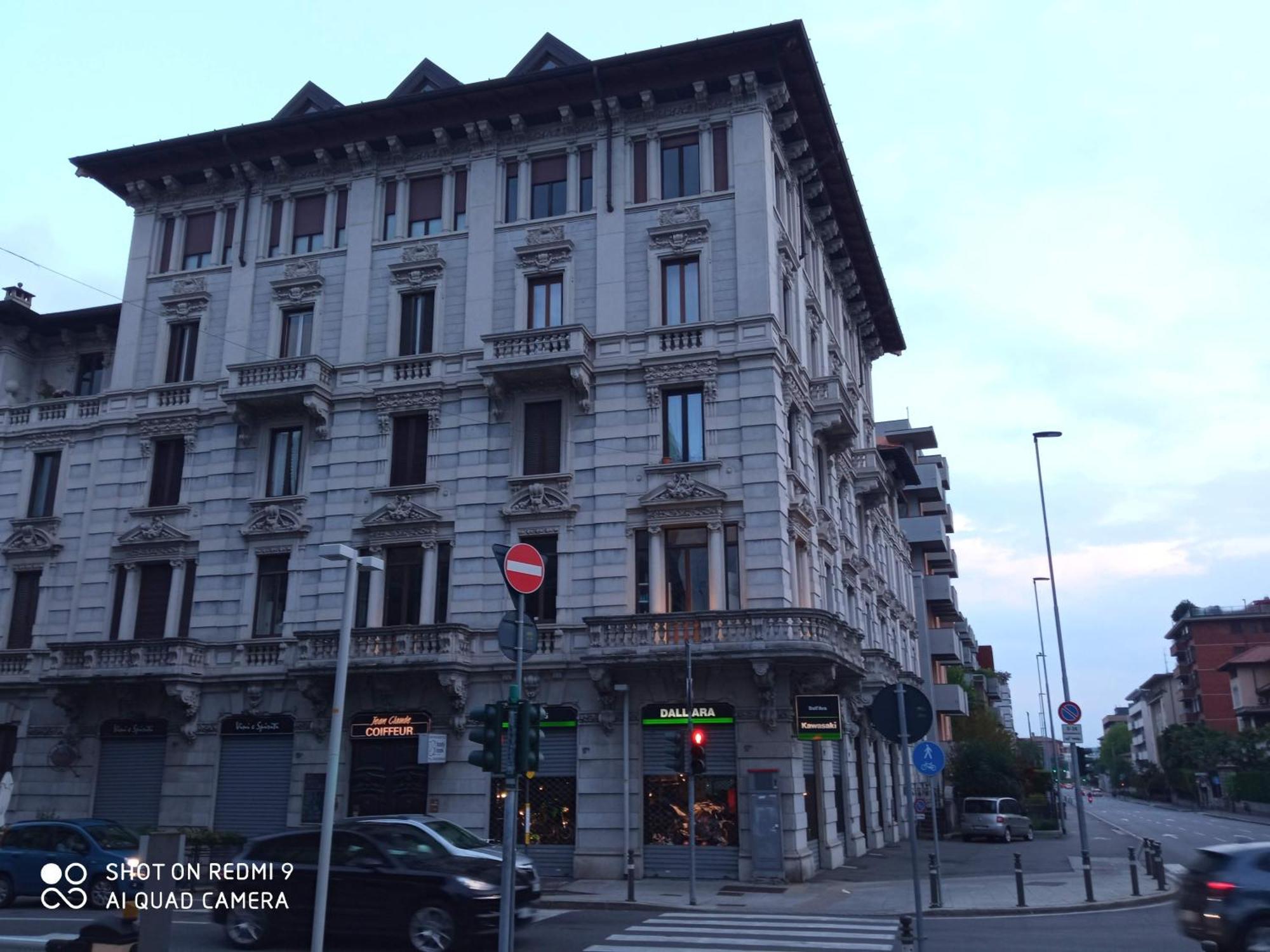 Nido Stazione III Apartment Bergamo Bagian luar foto