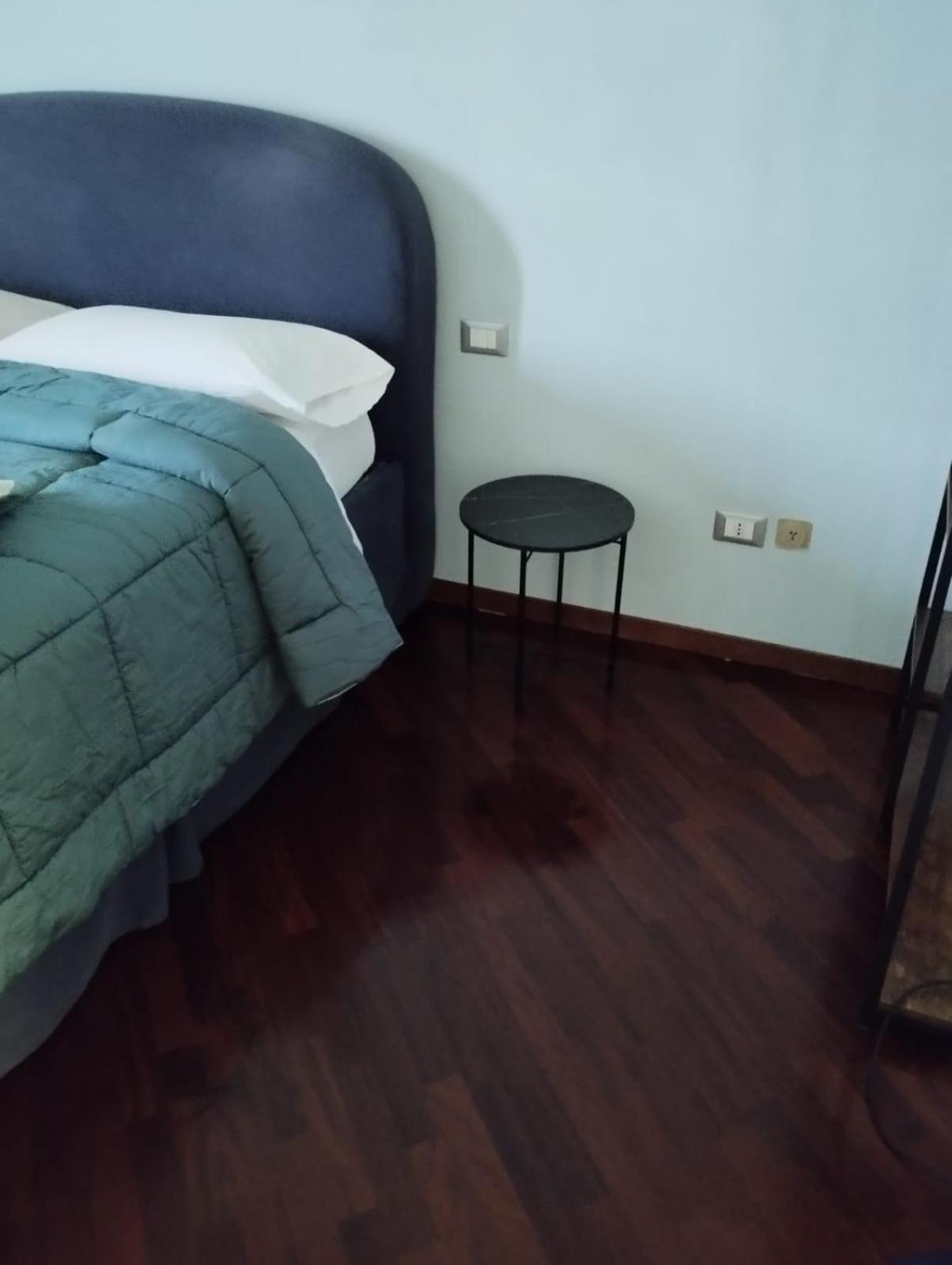 Nido Stazione III Apartment Bergamo Bagian luar foto