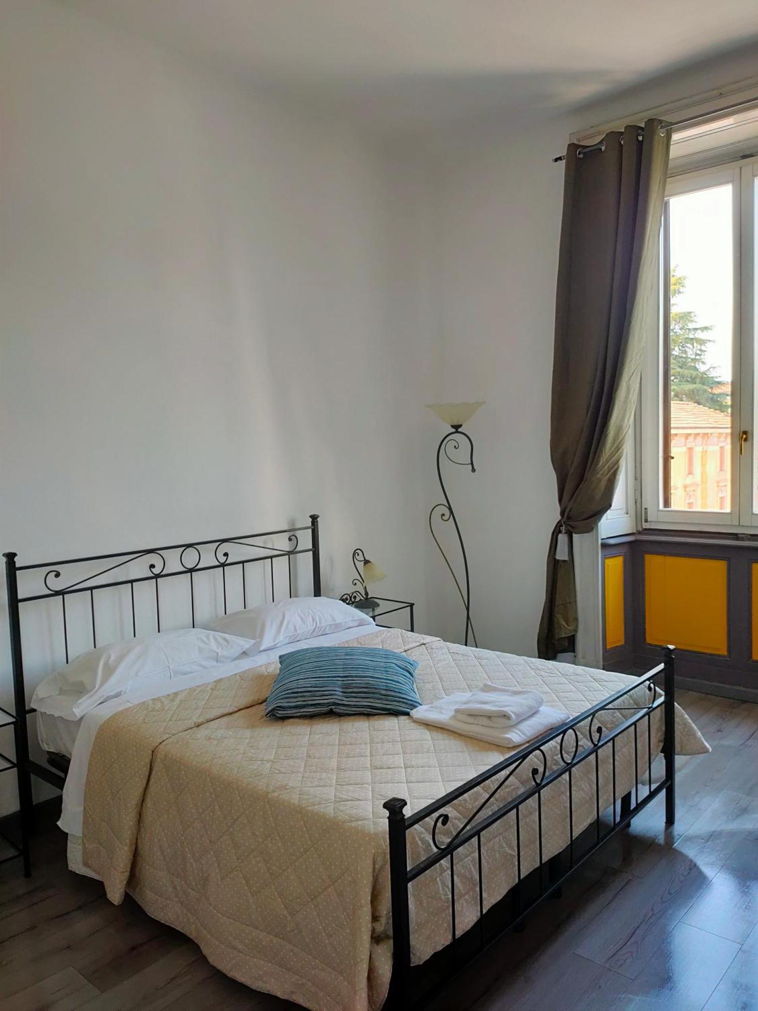 Nido Stazione III Apartment Bergamo Bagian luar foto