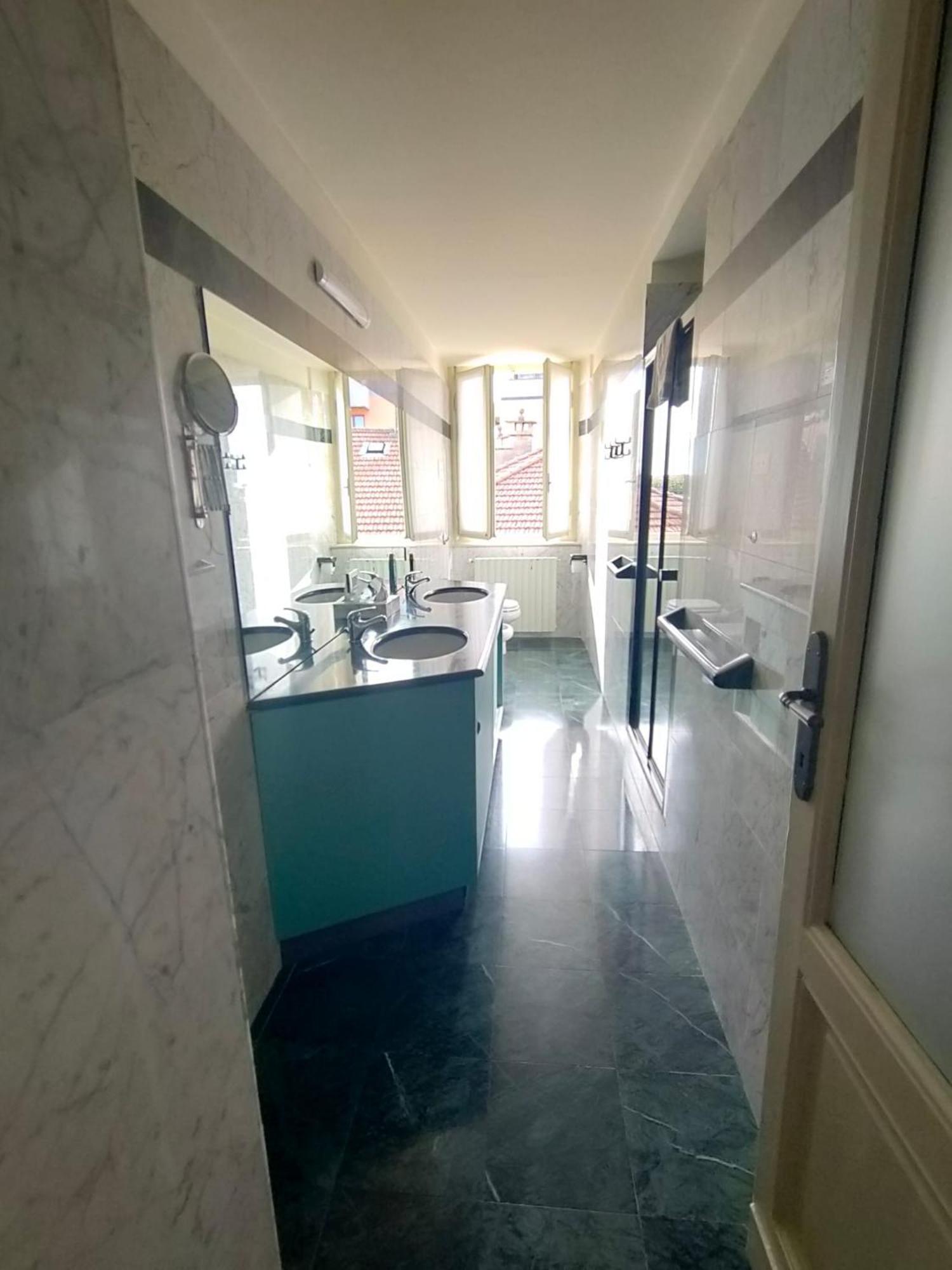 Nido Stazione III Apartment Bergamo Bagian luar foto